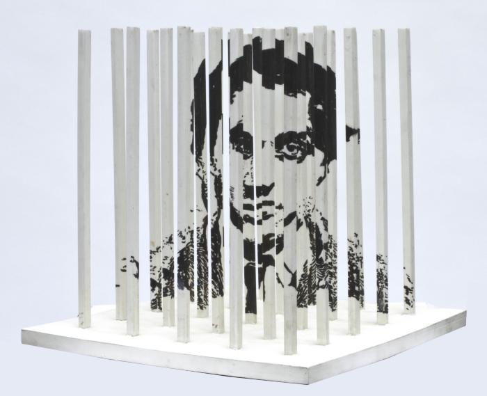 Pintura al óleo manos con pañuelos en los dedos